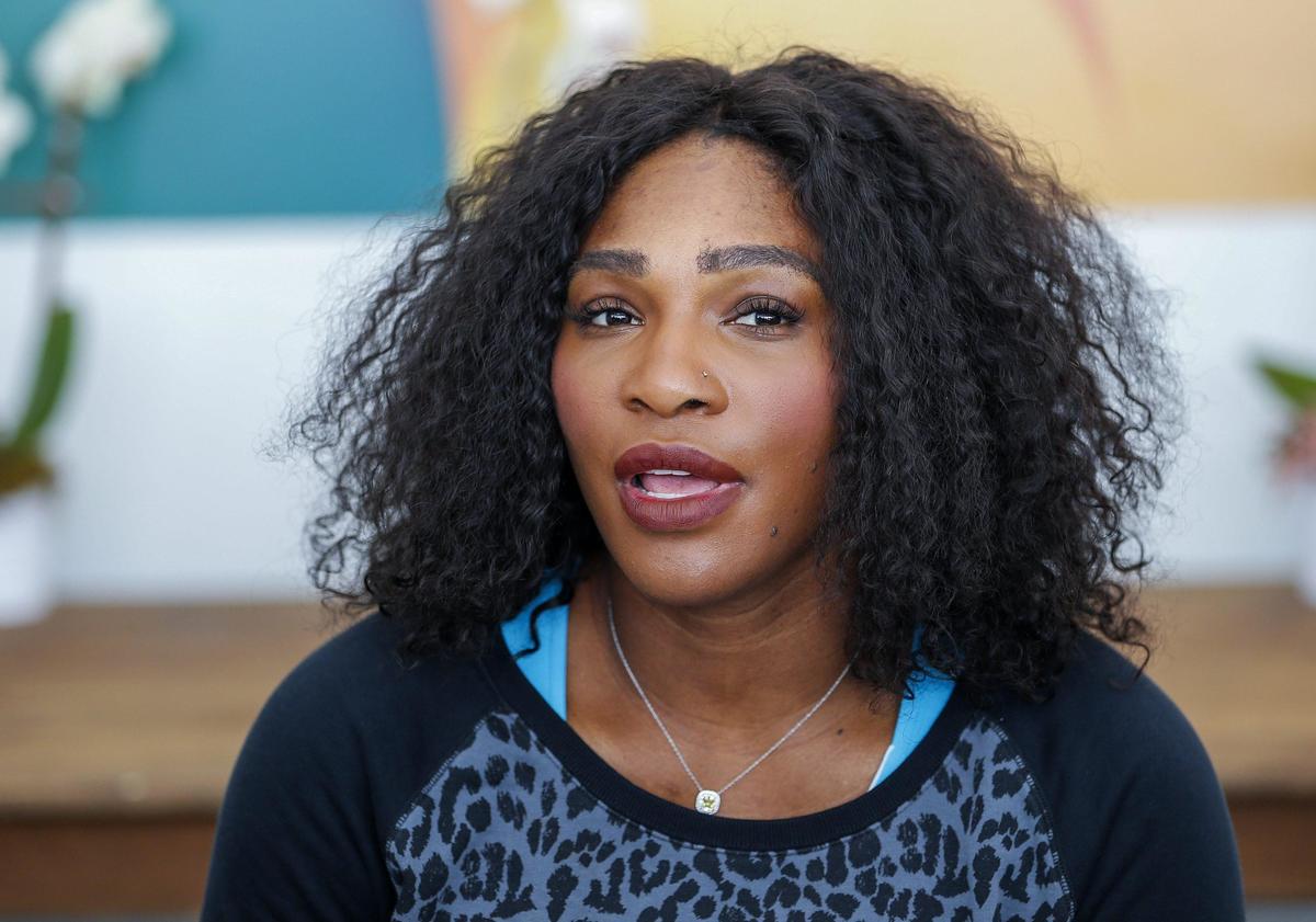 Tennis, Serena Williams con rossetto e look da vamp per il Miami Open