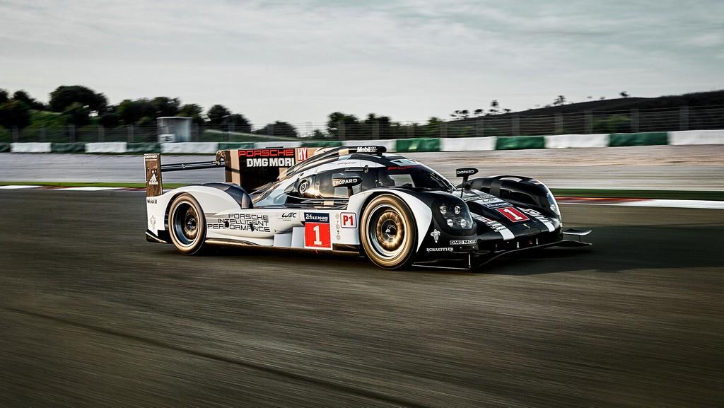 Porsche risponde a Audi con un prototipo da 900 cv
