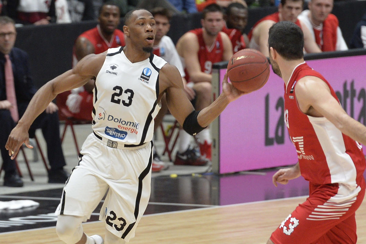 Basket Eurocup, capolavoro Trento, Milano fuori