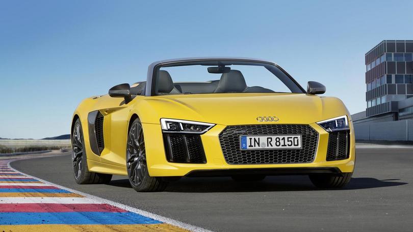 Audi R8 V10 Spyder, risposta tedesca a 488 e Huracan
