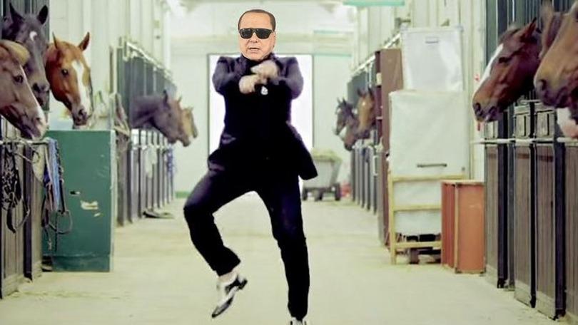 Berlusconi in versione Blues Brother, i meme più divertenti