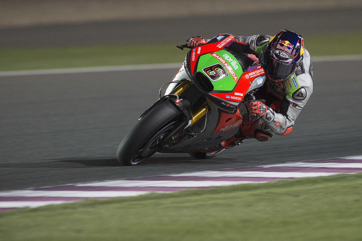 MotoGp Aprilia, Bradl: «Peccato per la caduta, ma il feeling migliora»