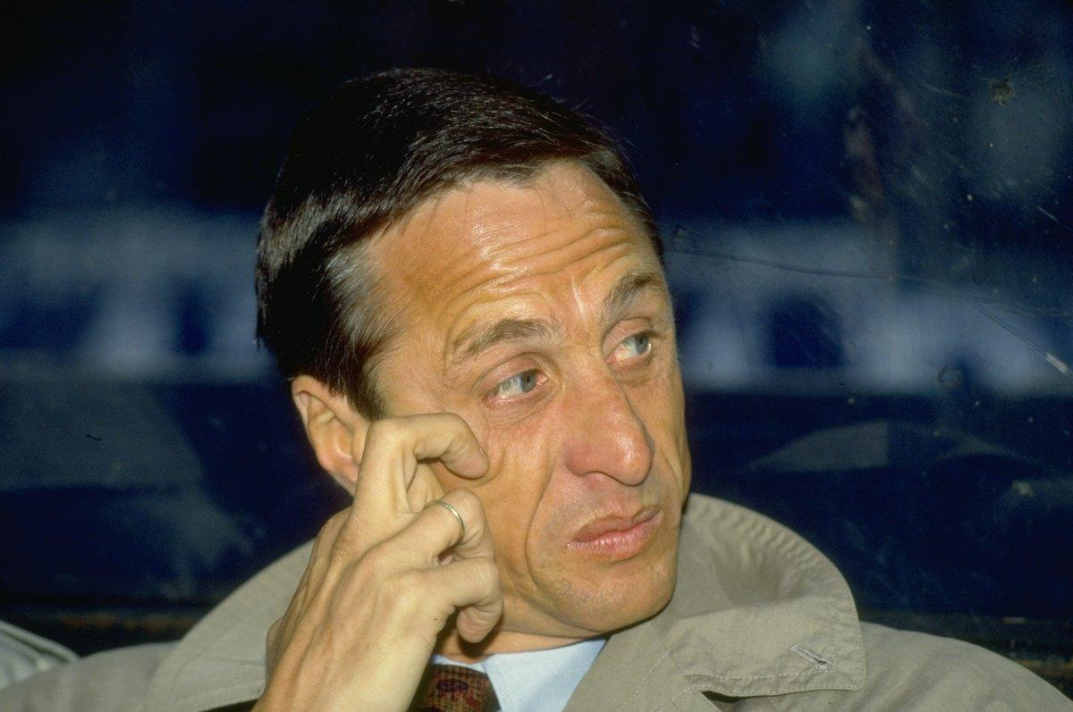 I tifosi del Barcellona: dedichiamo a Cruyff il Camp Nou