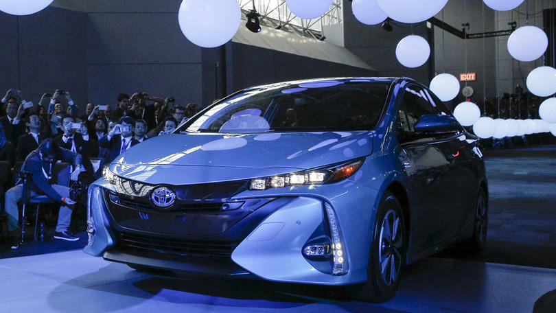 Toyota Prius Prime, Salone di New York 2016