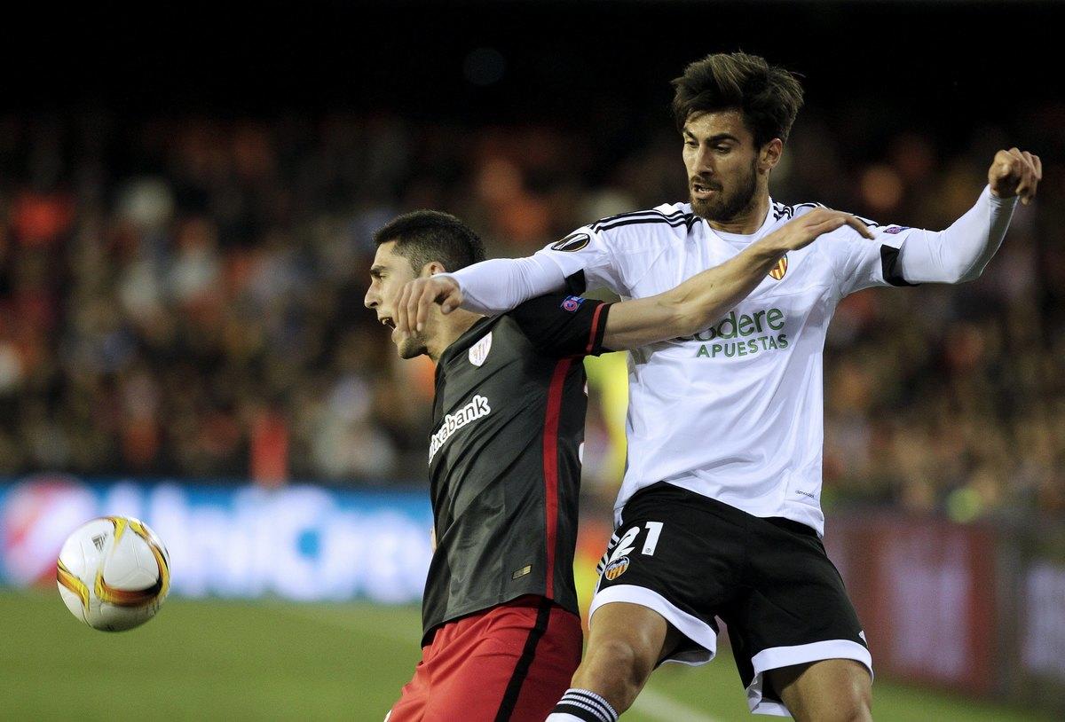 André Gomes-Napoli: l'ostacolo è Mourinho