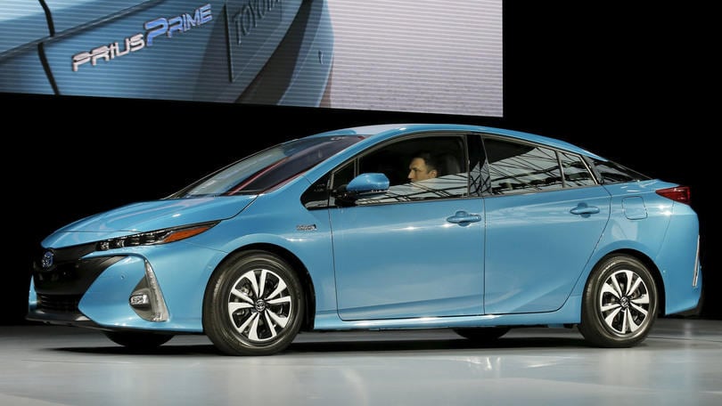 Nuova Toyota Prius Plug-In Hybrid, 1000 km con un pieno
