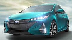 Nuova Toyota Prius Plug In, 100 km con 1,4 litri