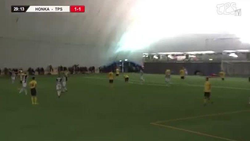Chi ha detto che i finlandesi non sono bravi a pallone?