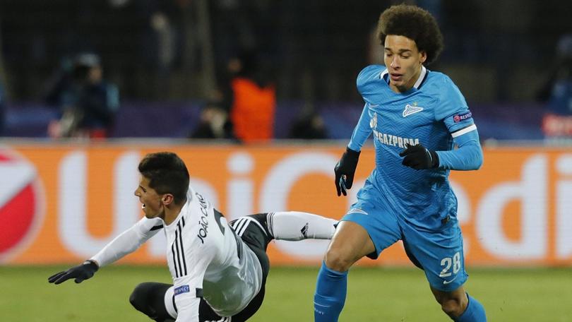 Calciomercato, Witsel non fa gola solo al Milan. Lo Zenit: «Offerta dallo Stoke»