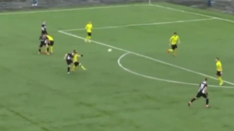 Vi ricordate il gol di James Rodriguez? Ecco la copia