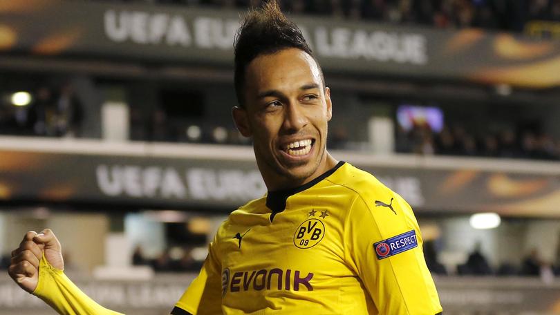 Calciomercato, il ds del Dortmund: «Aubameyang? Servono 100-120 milioni»