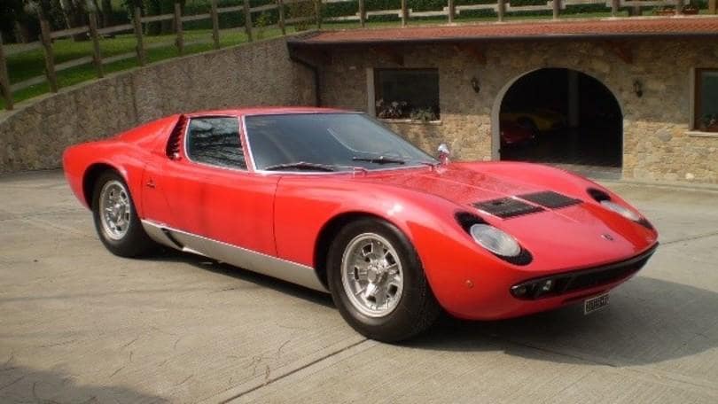 Verona Legend Cars 2016, festa per i 50 della Miura
