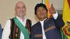 Calcio, Infantino insieme al presidente Morales in Bolivia