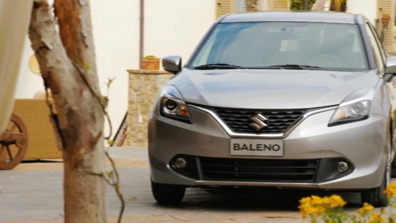 Suzuki Baleno, compatta con look da crossover