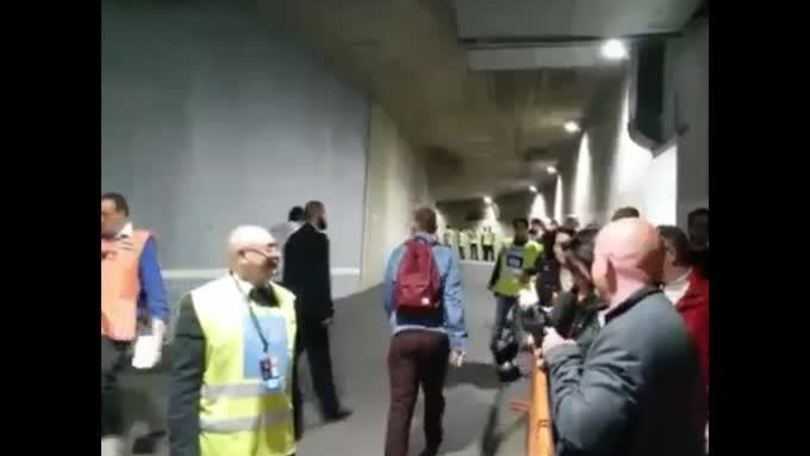 Totti e De Rossi in panchina per tutto il derby: escono dallo stadio senza parlare