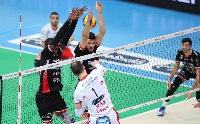 Volley: Superlega, Trento fatica ma va in semifinale