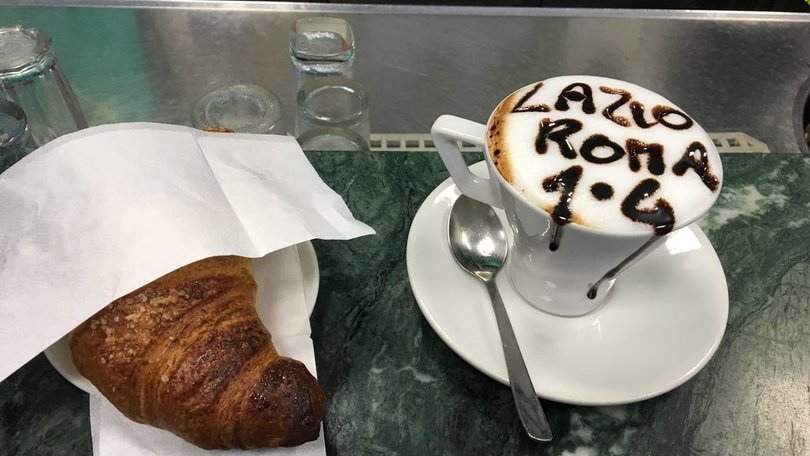 Derby, la Roma gode: sfottò, esultanze e gioia sui social. Florenzi: «1,2,3...4»