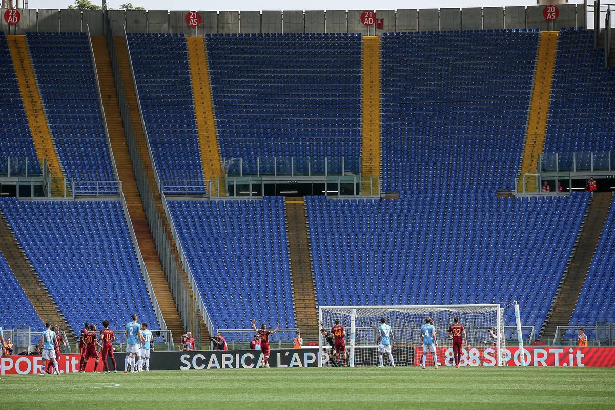 Serie A, in fuga dagli stadi: i tifosi restano a casa anche dopo una vittoria