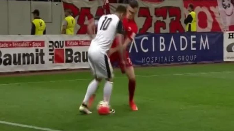 Quando si dice "nascondere la palla": Alibec è un mago