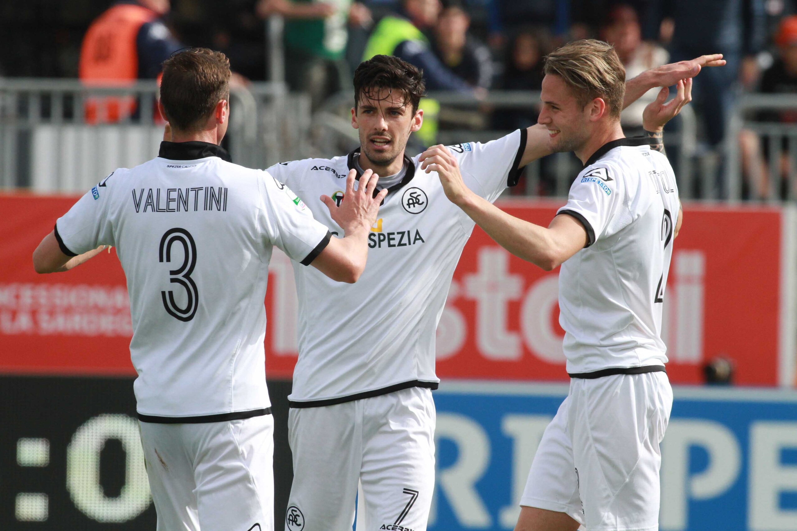 Serie B, lo Spezia sogna: la promozione scende a 4,00