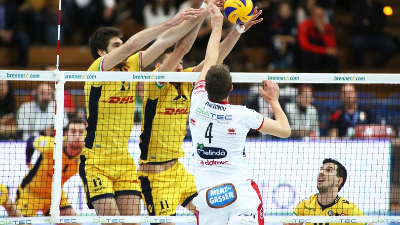 Civitanova-Perugia, Modena-Trento, sabato bollente