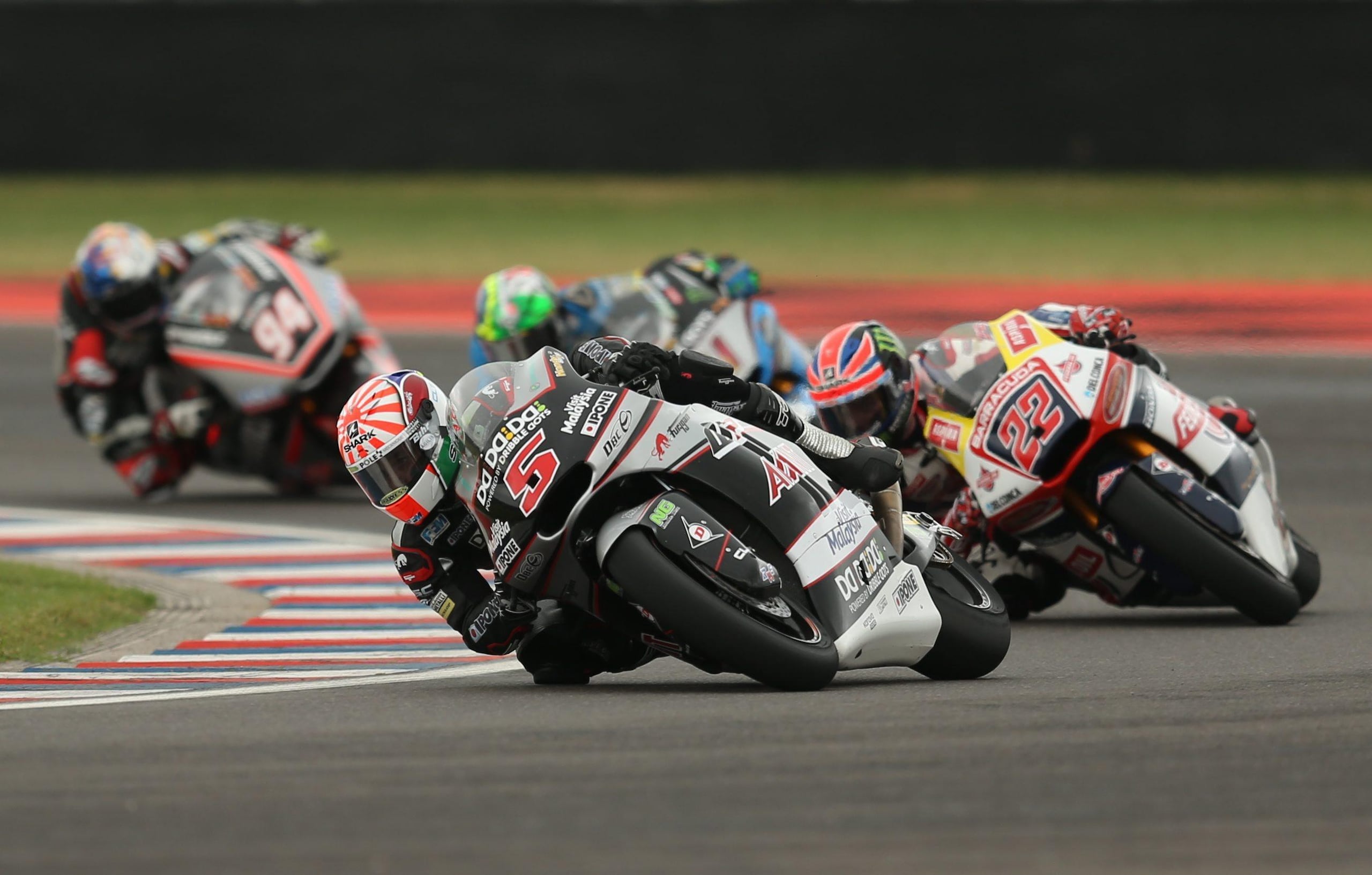 Moto2 Austin: Rins in pole, che botta Vazquez