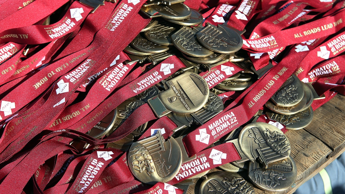 Maratona di Roma, quante medaglie per i corridori