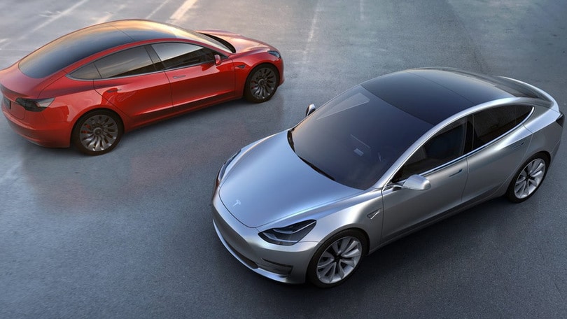 Incredibile Tesla Model3: 325.000 prenotazioni al… buio