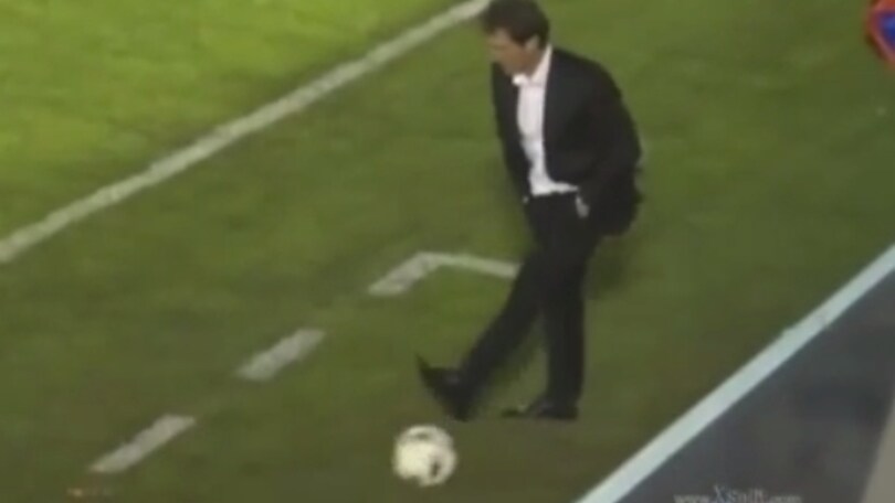 Mister Schelotto, controllo di palla come ai vecchi tempi