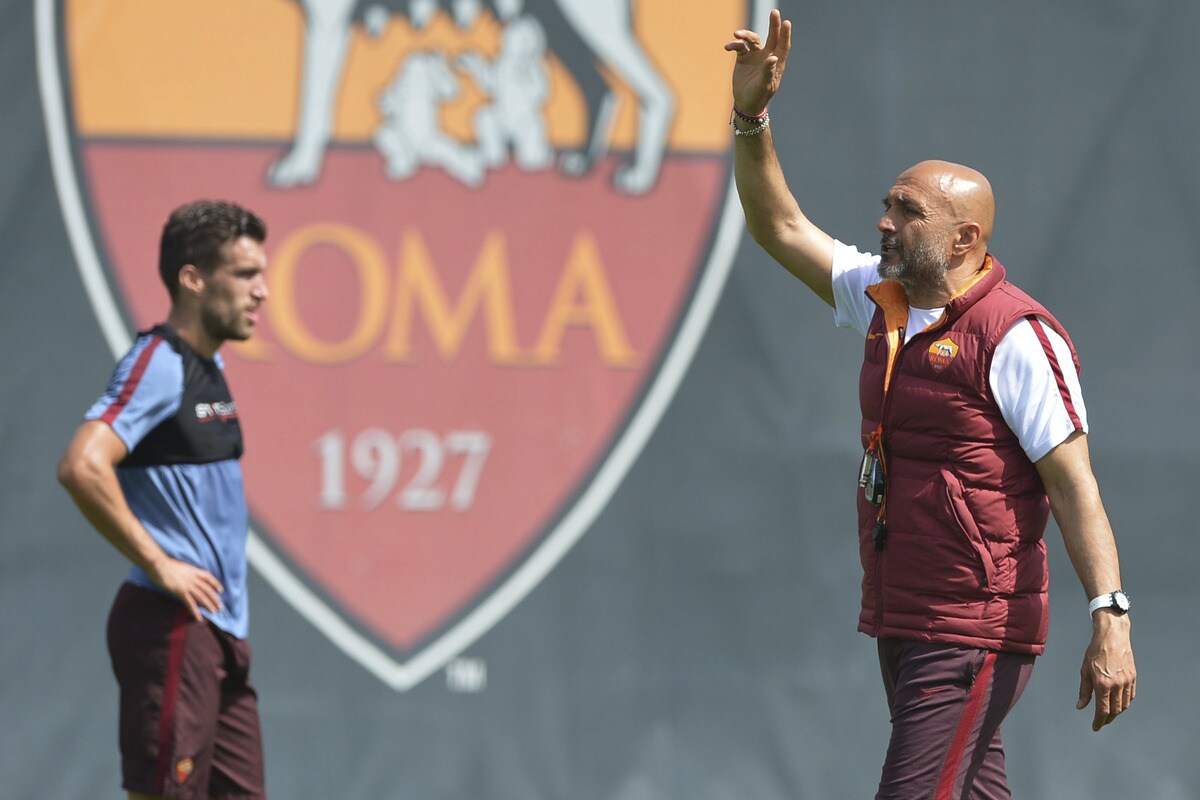 Roma, squadra subito al lavoro: Dzeko in permesso