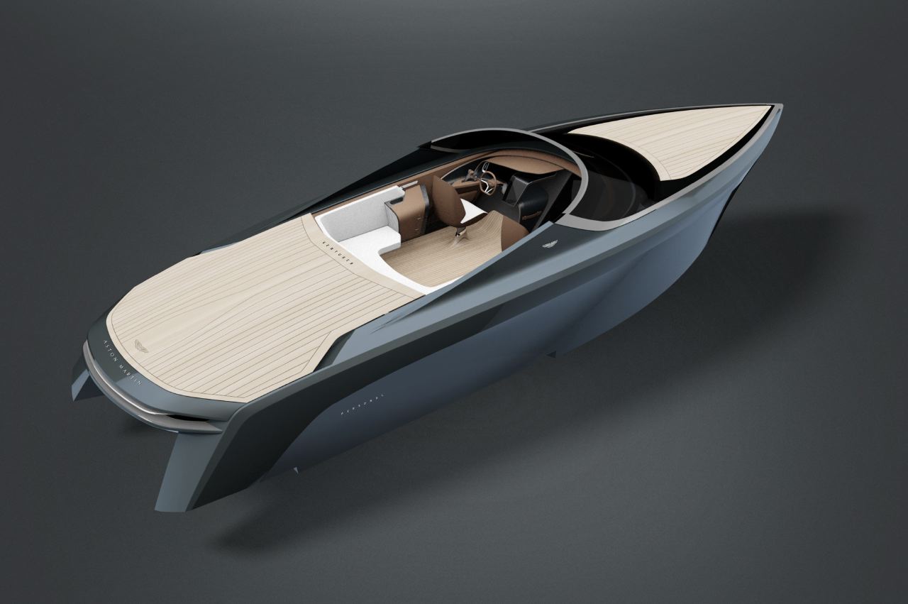 Aston Martin AM37, le foto del motoscafo