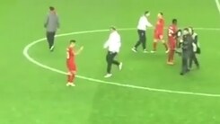 Klopp, salti di gioia e poi l'abbraccio a Coutinho