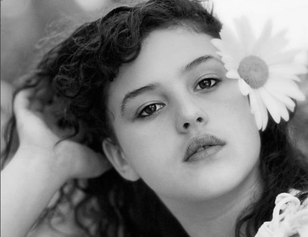 Bellissima già a 13 anni. La riconoscete?