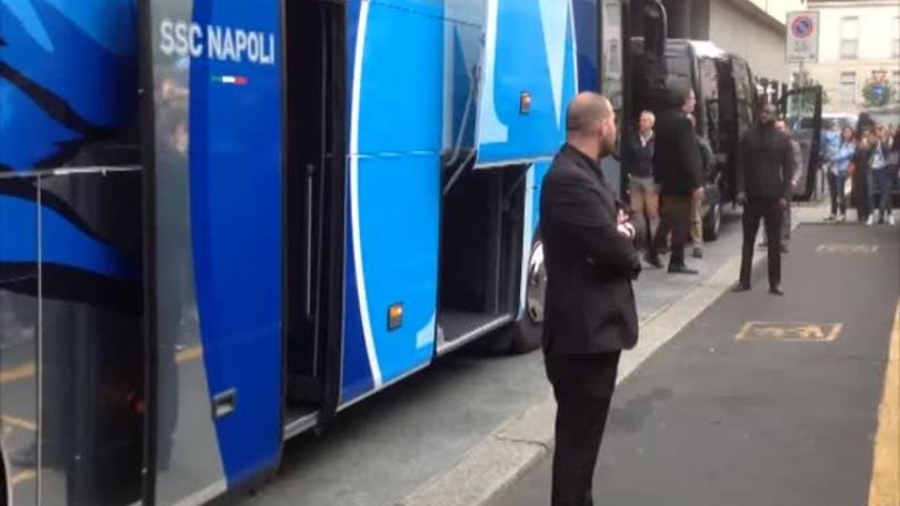 Il Napoli parte per "San Siro"
