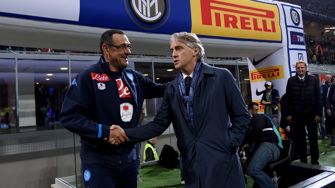 Sarri-Mancini, pace fatta: la stretta di mano al Meazza