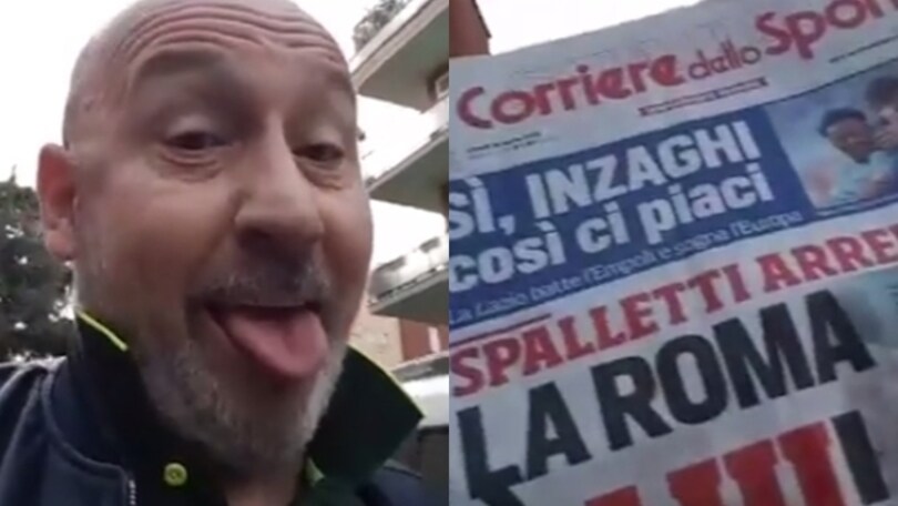 Il comico Maurizio Battista fa una linguaccia a Spalletti