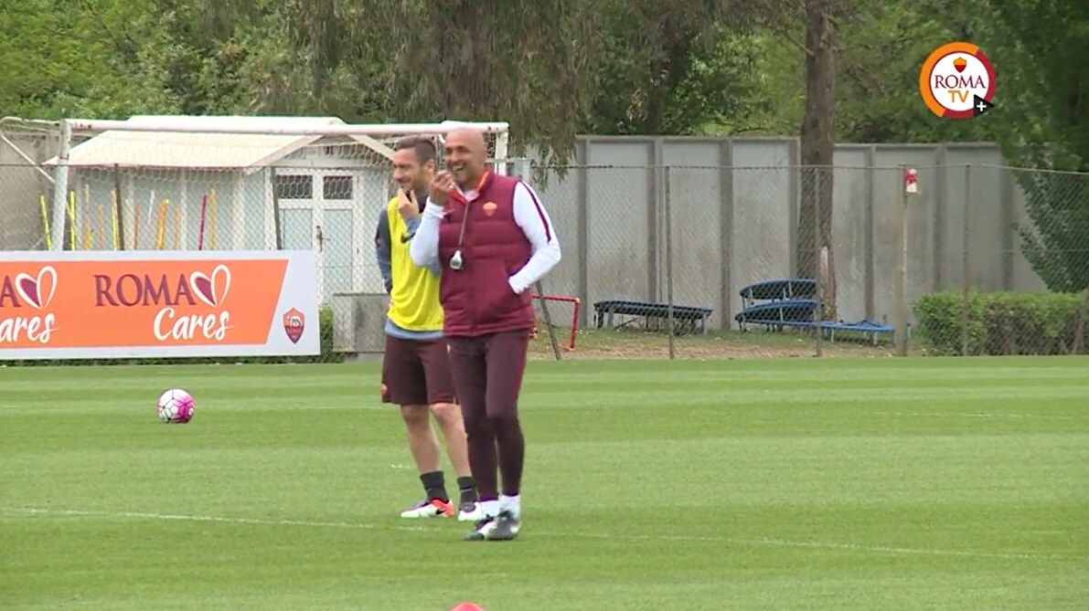Totti-Spalletti, the day after: sorrisi, tapiri e pacche sulle spalle, tregua Roma