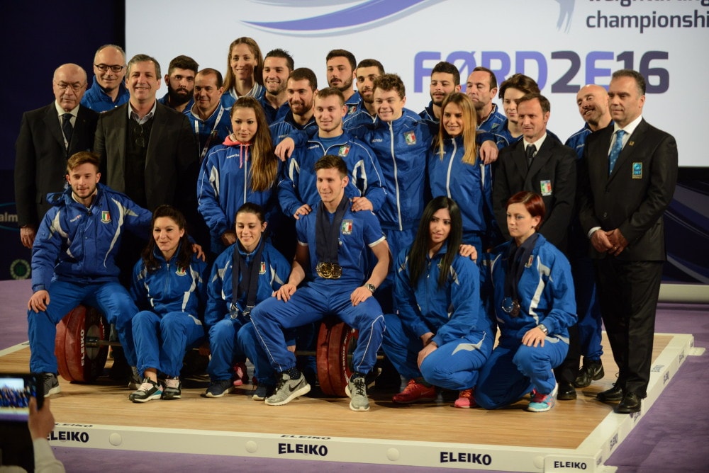 Pesi, l'Italia stacca i pass per le Olimpiadi di Rio