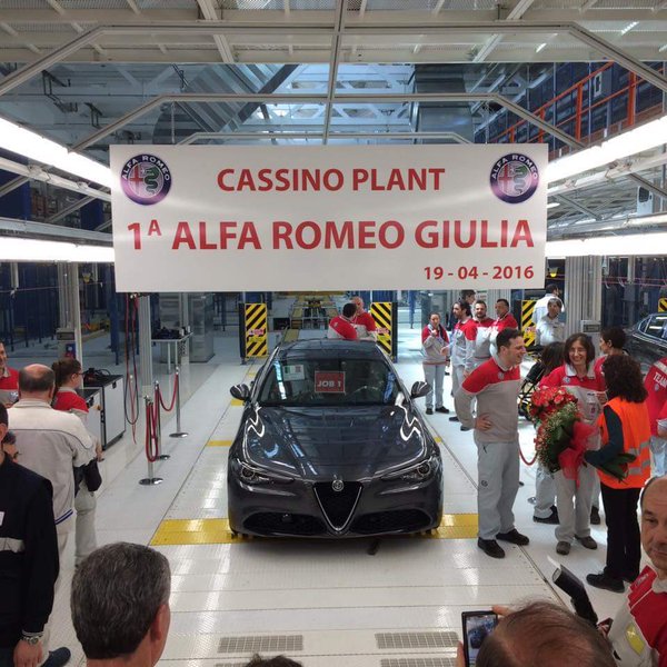 Cassino celebra l'Alfa Giulia numero 1