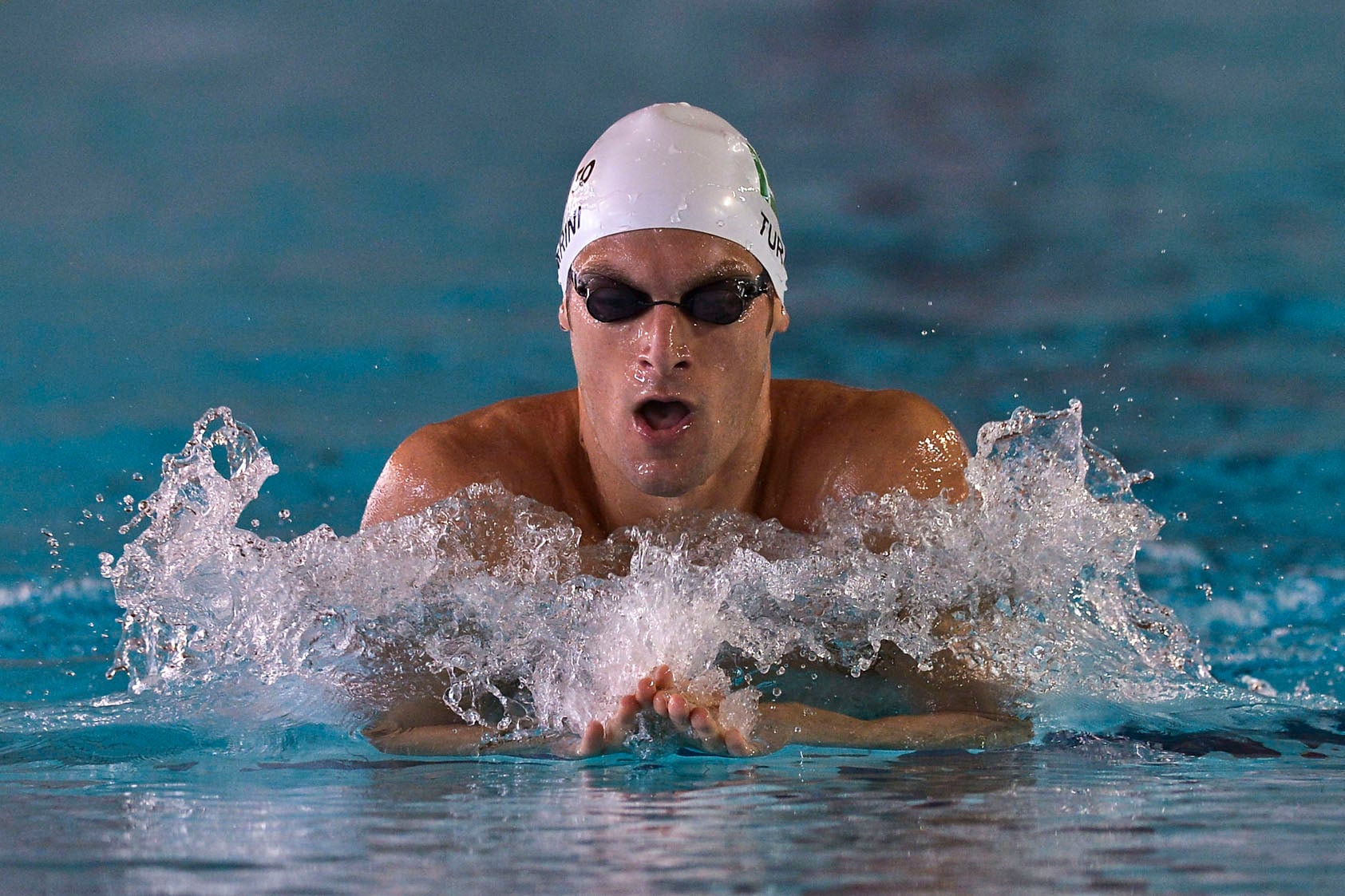 Nuoto, titolo e qualificazione olimpica per Turrini nei 400 misti