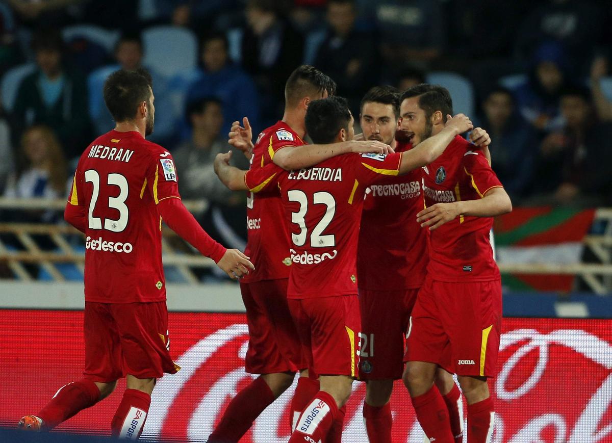 Liga: Granada-Levante 5-1; Real Sociedad-Getafe 1-2