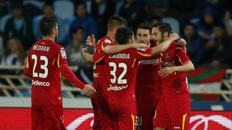 Liga: Granada-Levante 5-1; Real Sociedad-Getafe 1-2