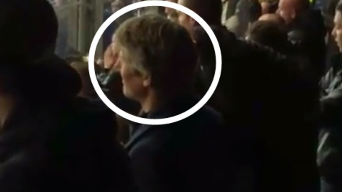 Van der Sar come un ultras in curva a tifare Ajax