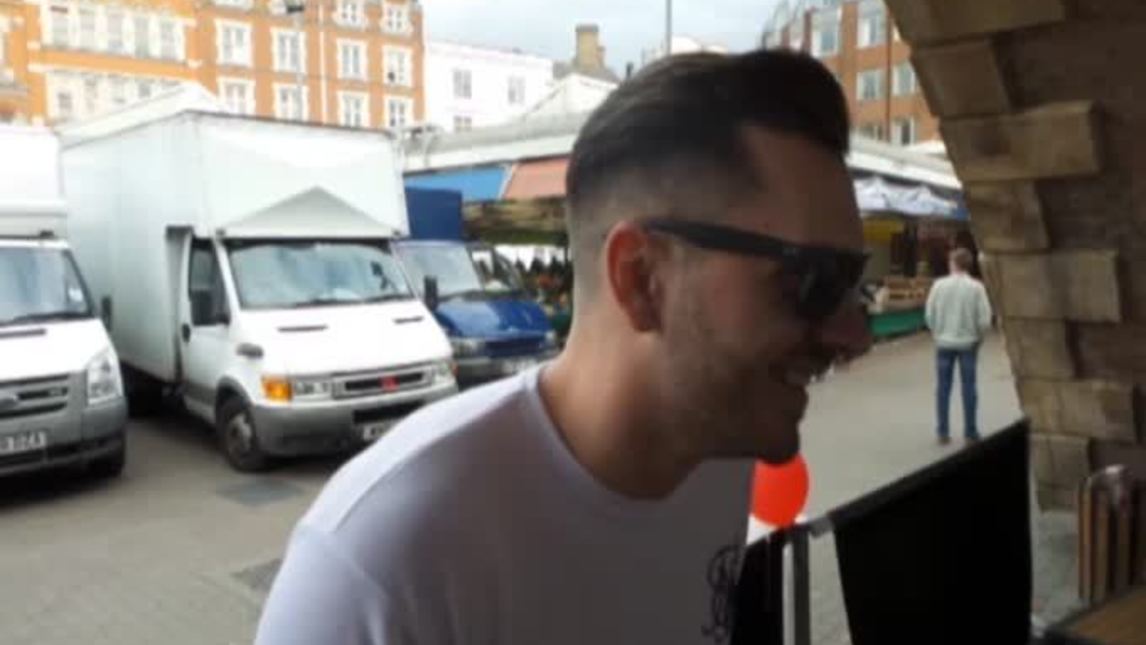 I tifosi del Leicester: "Totti leggenda, vieni a giocare con noi"