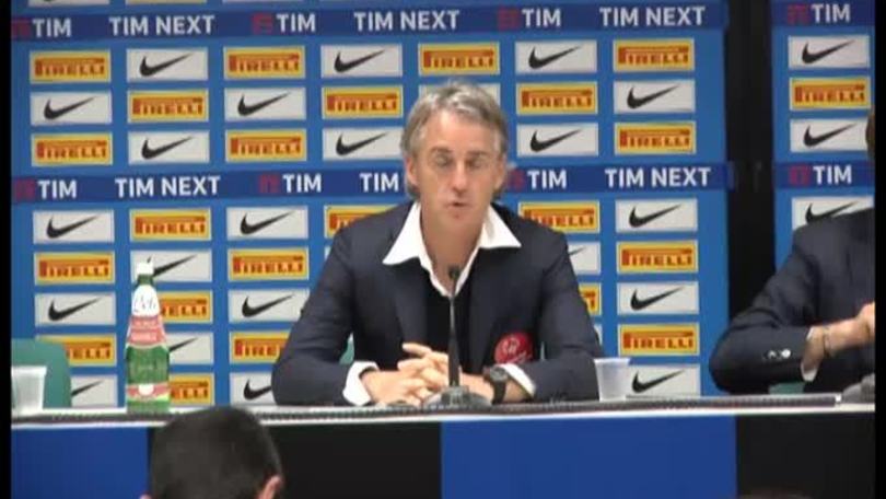 Mancini: "Abbiamo giocatori che possono ricoprire diversi ruoli"