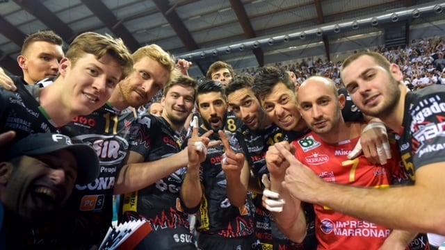 Volley: Play Off, splendida Perugia: è la prima finalista