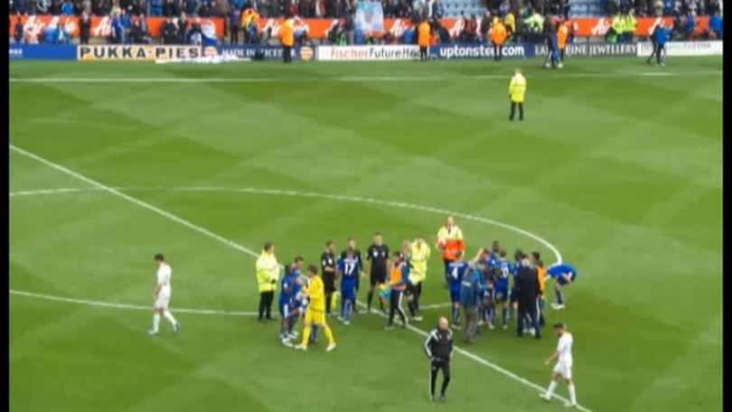 Leicester, lo stadio canta Ranieri oh oh come se fosse volare