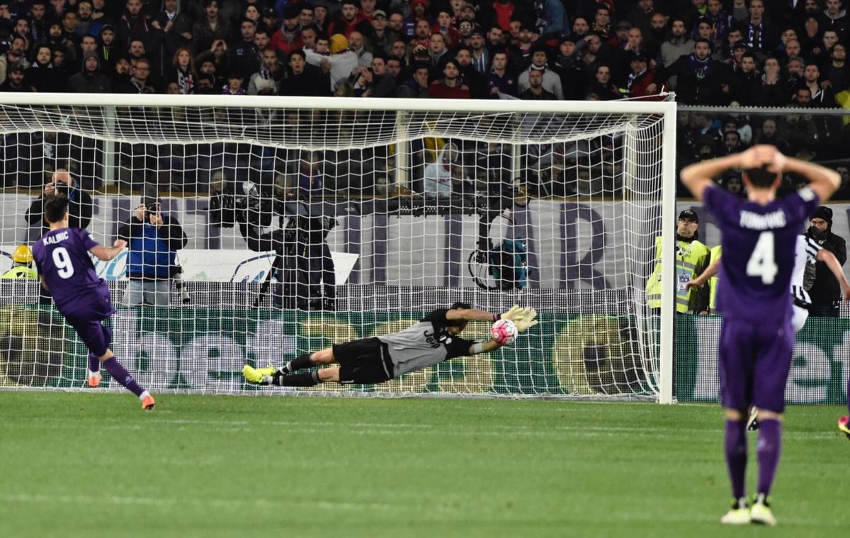 Serie A, Fiorentina-Juventus 1-2: super Buffon, le mani sullo scudetto