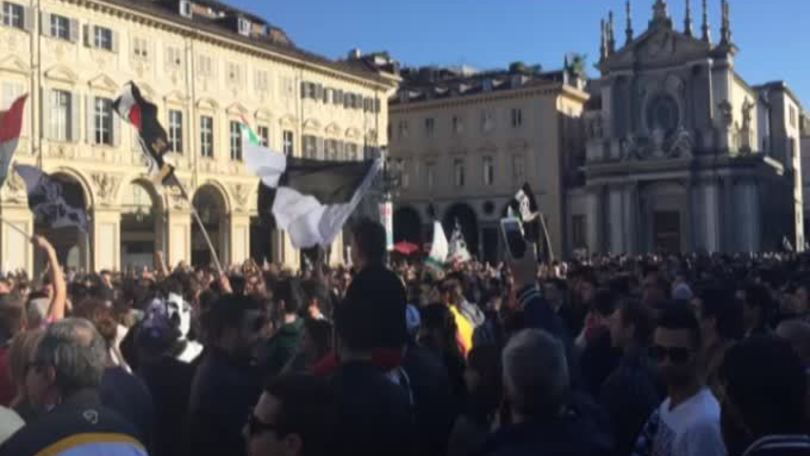 In piazza per festeggiare lo scudetto bianconero