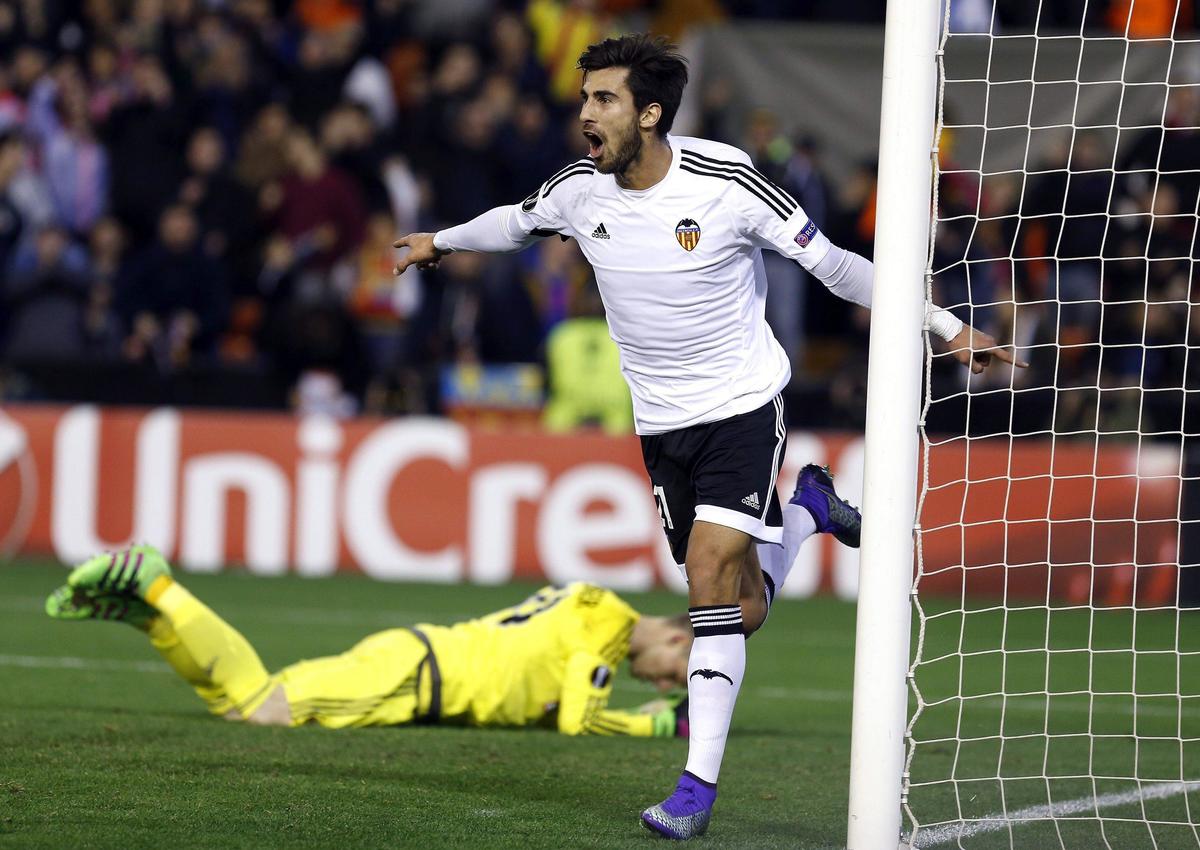 Juventus, pressing su André Gomes